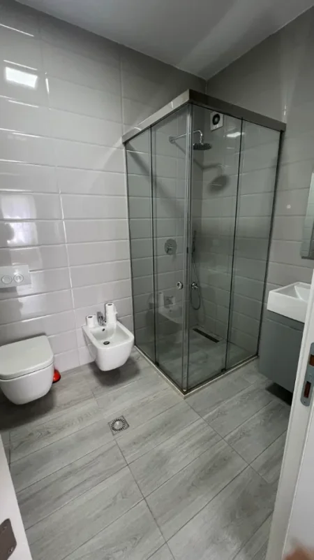 Tirane, shitet apartament 2+1+Ballkon Kati 2, 109 m² 327.000 € 
