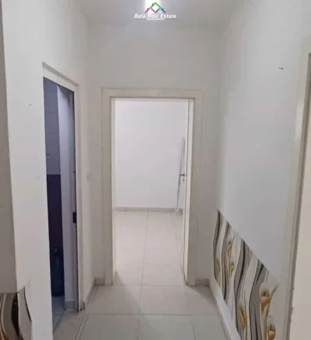 Tirane, jepet me qera apartament 3+1 Kati 2, 110 m² 420 € (xhanfize keko)