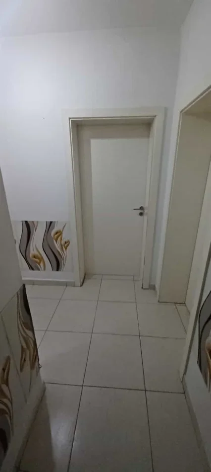 Tirane, jepet me qera apartament 3+1 Kati 2, 110 m² 420 € (Rruga Xhanfize Keko)