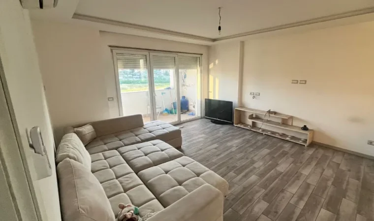 Tirane, jepet me qera apartament 2+1 , 118 m² 500 € 