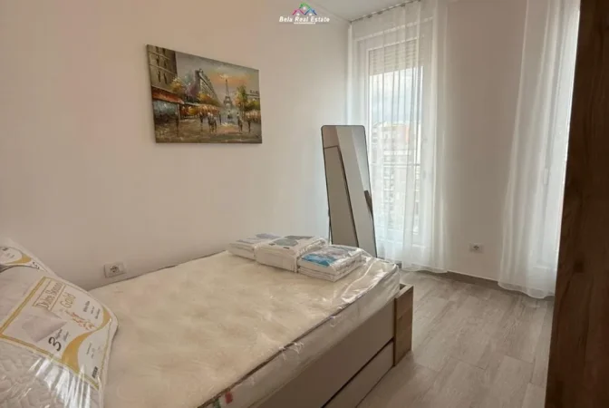 Tirane, jepet me qera apartament 1+1+Ballkon Kati 6, 80 m² 780 € (bulevardi i ri)