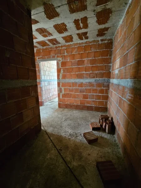 Tirane, jepet me qera apartament 2+1 Kati 4, 110 m² 115.973 € (Paskuqan)