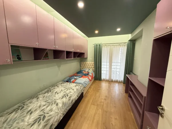 Tirane, jepet me qera apartament 2+1 Kati 2, 95 m² 900 € (Rruga Tafaj)