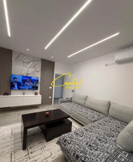 Tirane, jepet me qera apartament 1+1 Kati 1, 66 m² 450 € (RRUGA E DIBRES)