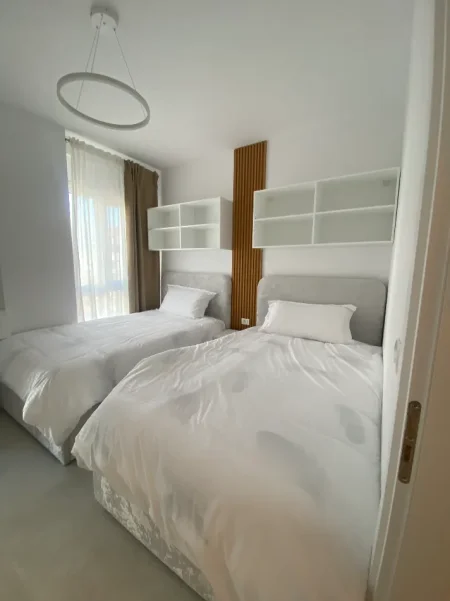 Tirane, jepet me qera apartament 2+1 Kati 6, 98 m² 1.000 € (Pazari i Ri)