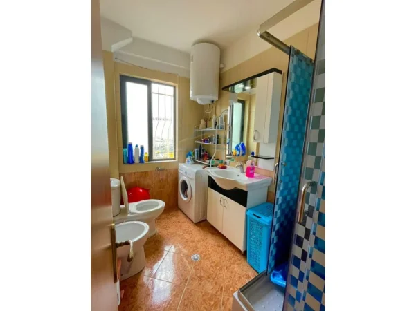 Tirane, shitet apartament 1+1+Ballkon Kati 3, 70 m² 115.000 € (Kodra e Diellit)