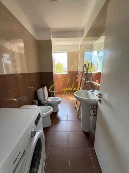 Tirane, shitet apartament 2+1 Kati 5, 88 m² 138.000 € (KINOSTUDIO)