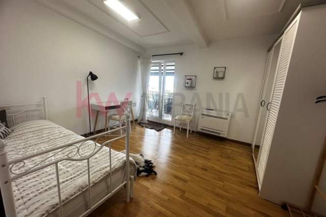 Tirane, jepet me qera apartament Kati 8, 155 m² 1.200 Euro (Liqeni i Tiranes)