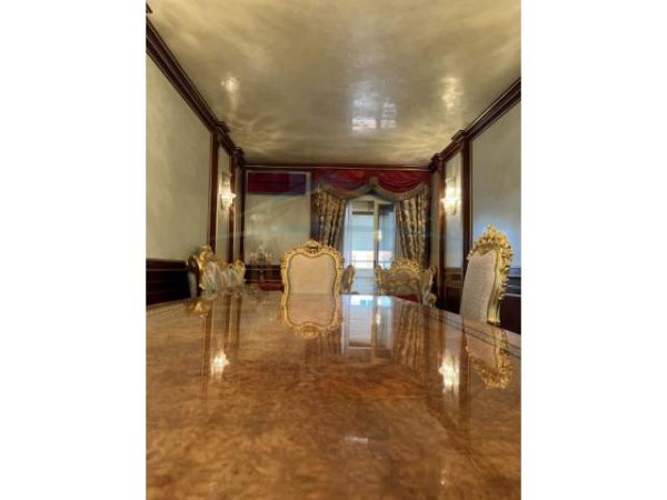 Tirane, shitet apartament Kati 6, 95 m² 250.000 Euro (Pazari i Ri, Rruga Hoxhe Vokri)