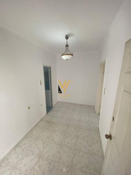 Tirane, shitet apartament 1+1 Kati 3, 54 m² 66.000 Euro (ALLIAS)