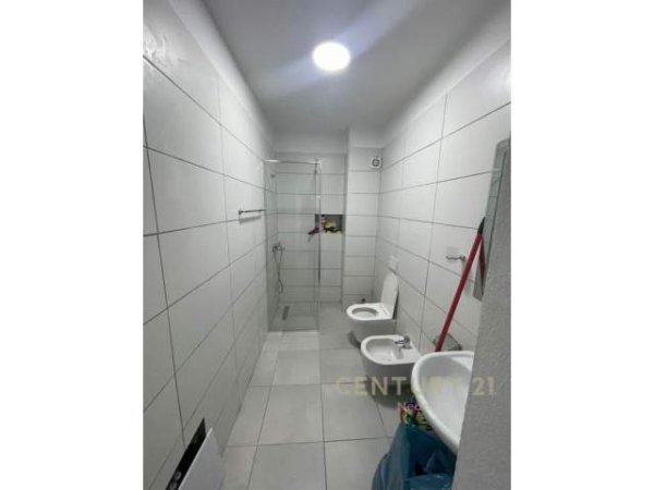 Tirane, jepet me qera apartament 2+1+BLK Kati 2, 110 m² 800 Euro (kodra e diellit)