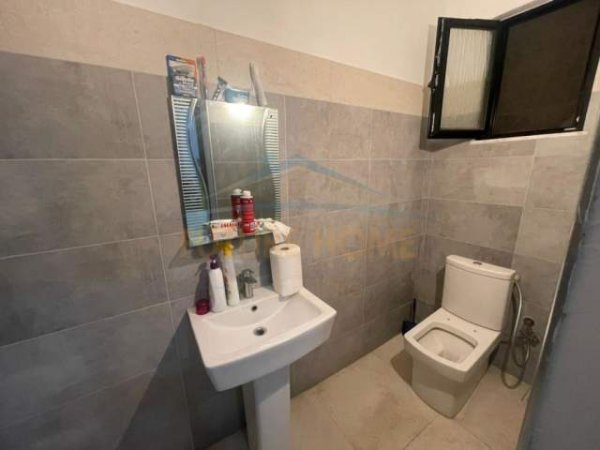 Durres, jepet me qera ambjent biznesi Kati 0, 477 m² 650 Euro (Shkozet, Durres)