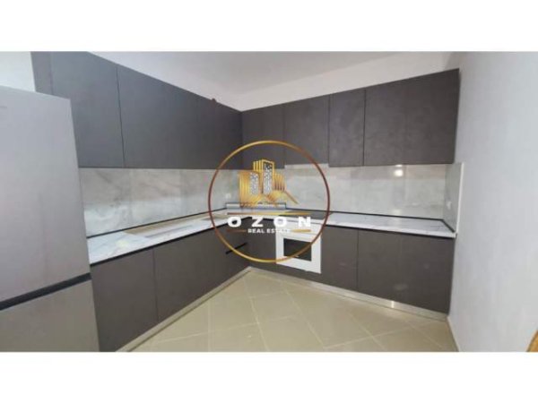 Tirane, jepet me qera apartament 2+1+A+BLK Kati 3, 100 m² 500 Euro (KODRA E DIELLIT)
