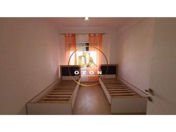 Tirane, jepet me qera apartament 2+1+A+BLK Kati 3, 100 m² 500 Euro (KODRA E DIELLIT)