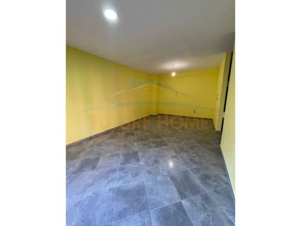 Tirane, jepet me qera apartament 2+1+BLK Kati 2, 107 m² 400 Euro