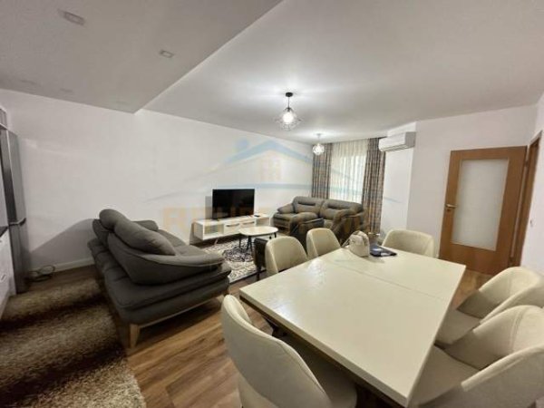 Tirane, jepet me qera apartament Kati 2, 100 m² 600 Euro (liqeni i thate)