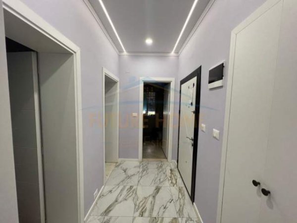 Tirane, jepet me qera apartament Kati 3, 100 m² 10.000 Euro (Ish blloku)