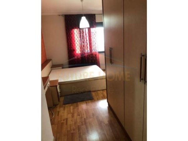 Tirane, jepet me qera apartament Kati 7, 102 m² 600 Euro (Rruga Islam Alla)