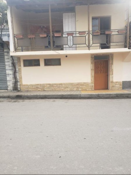 Korce, jepet me qera shtepi private 2+1+A+BLK 22.000 Lek