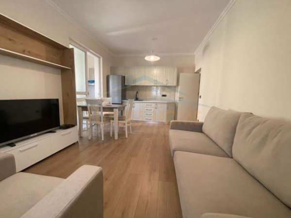 Tirane, shitet apartament Kati 3, 51 m² 105.000 Euro (Rruga e Barrikadave)