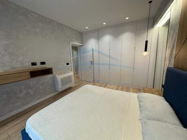 Tirane, jepet me qera apartament Kati 1, 96 m² 1.100 Euro (Rruga e Kavajës)