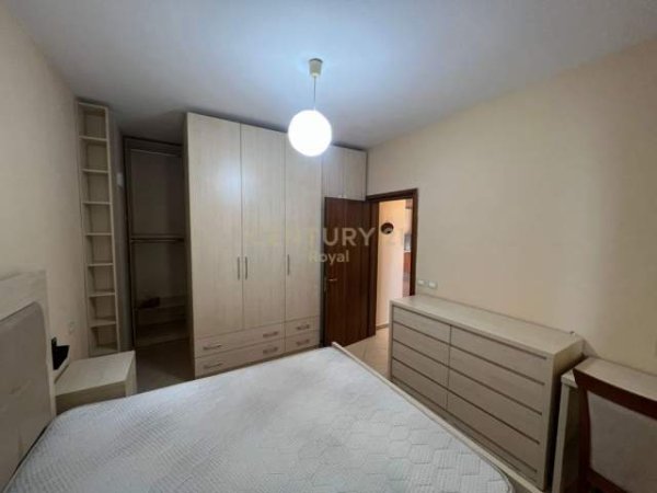 Tirane, jepet me qera apartament 2+1+A+BLK 130 m² 600 Euro (zogu i zi)