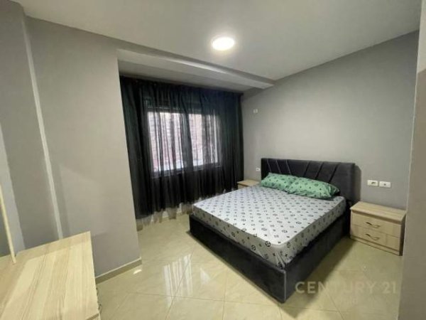 Tirane, jepet me qera 2+1+BLK 117 m² 600 Euro