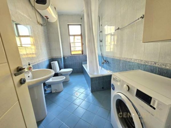 Tirane, jepet me qera apartament 2+1+A+BLK 147 m² 700 Euro (rruga durrsit)