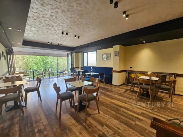 Tirane, shes ambjent biznesi Kati 1, 150 m² 590.000 € (21 Dhjetori)
