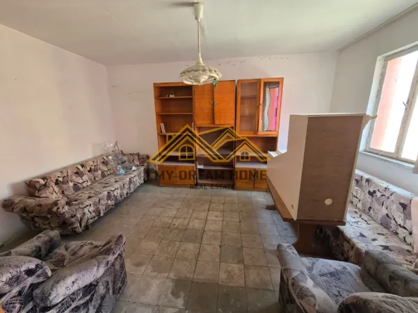 Durres, shitet apartament 3+1 Kati 3, 75 m² 70.000 € (vala park)
