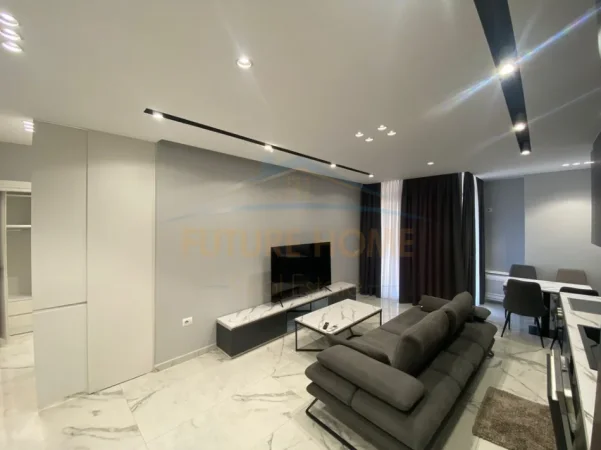 Tirane, jepet me qera apartament 1+1+Ballkon Kati 6, 65 m² 700 € 