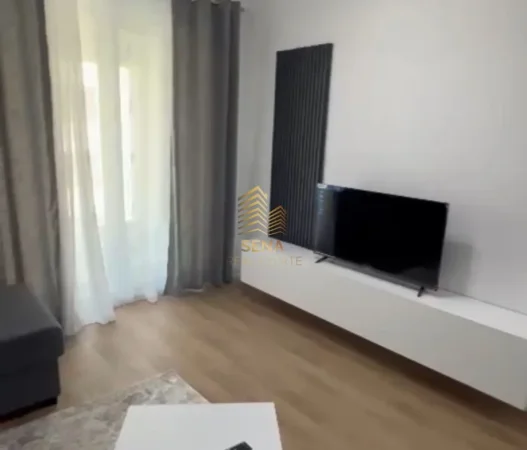 Tirane, shitet apartament 1+1+Ballkon Kati 4, 63 m² 122.000 € (Ali Demi, Rezidenca Kaimi)