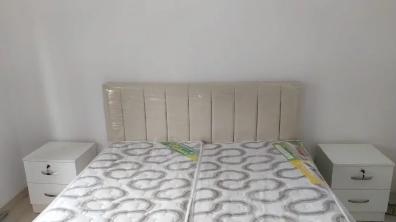 Tirane, jepet me qera apartament 1+1 Kati 3, 55 m² 500 € (Porcelan)