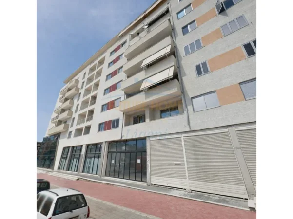 Tirane, shitet apartament 2+1 Kati 6, 110 m² 179.000 € (Kinostudio)