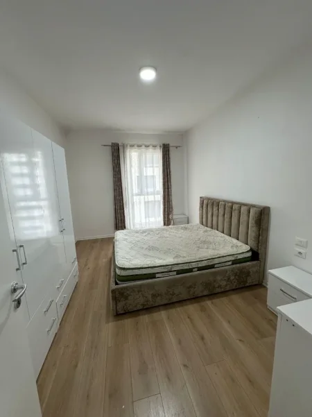 Tirane, shitet apartament 1+1 Kati 5, 65 m² (Don Bosko ,kompleksi Trio Tower)