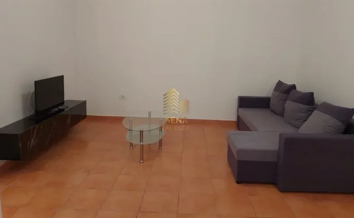 Tirane, jepet me qera apartament 2+1+Ballkon Kati 5, 108 m² 450 € (Astir)