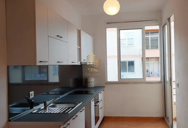 Tirane, jepet me qera apartament 2+1+Ballkon Kati 5, 108 m² 450 € (Astir)