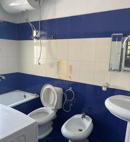 Tirane, jepet me qera apartament 2+1+Ballkon Kati 2, 100 m² 400 € (Astir)