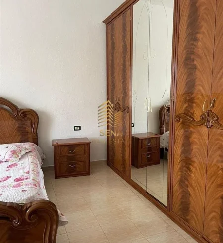 Tirane, jepet me qera apartament 2+1+Ballkon Kati 2, 100 m² 400 € (Astir)