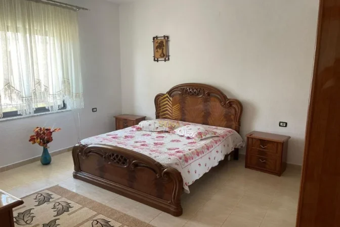 Tirane, jepet me qera apartament 2+1+Ballkon Kati 2, 100 m² 400 € (Astir)