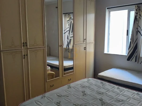 Tirane, jepet me qera apartament 1+1 Kati 4, 60 m² 500 € 