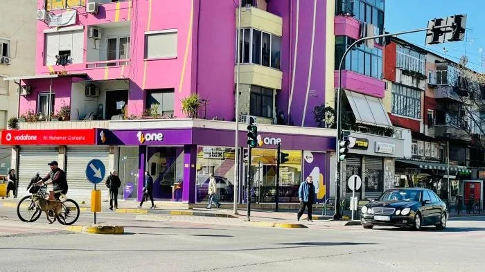 Tirane, shitet apartament 1+1 Kati 2, 60 m² (21 Dhjetori)