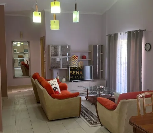 Tirane, jepet me qera apartament 3+1+Ballkon Kati 2, 144 m² 850 € (Komuna e Parisit)