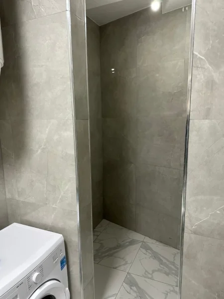 Tirane, jepet me qera apartament 2+1 Kati 4, 100 m² 600 € (URBAN GATE)
