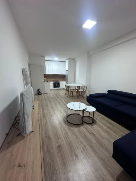 Tirane, jepet me qera apartament 1+1 Kati 6, 70 m² 600 € (Rruga Dritan Hoxha)