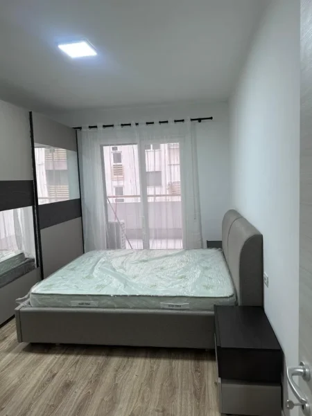 Tirane, jepet me qera apartament 1+1 Kati 6, 70 m² 600 € (Rruga Dritan Hoxha)