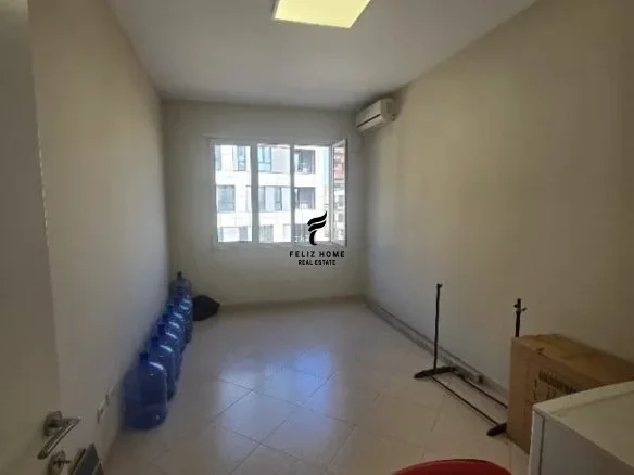 Tirane, jepet me qera zyre Kati 3, 140 m² 1.100 € (RRUGA KARL GEGA)
