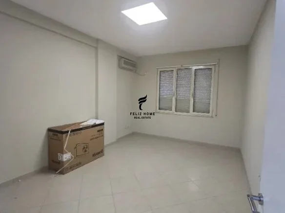 Tirane, jepet me qera zyre Kati 3, 140 m² 1.100 € (RRUGA KARL GEGA)