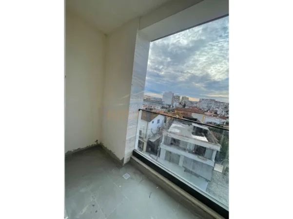 Tirane, shitet apartament 2+1 Kati 5, 108 m² 199.430 € (BULEVARDI I RI)
