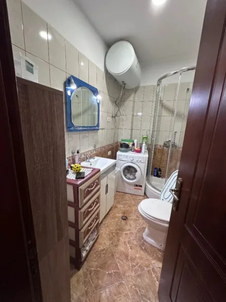 Tirane, jepet me qera apartament 1+1 Kati 6, 56 m² 430 € (ASTIR)
